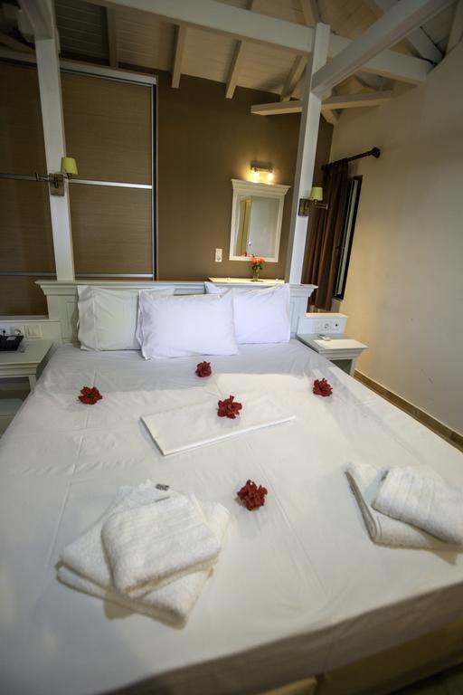 Kolokotronis Hotel & Spa Stoúpa Room photo