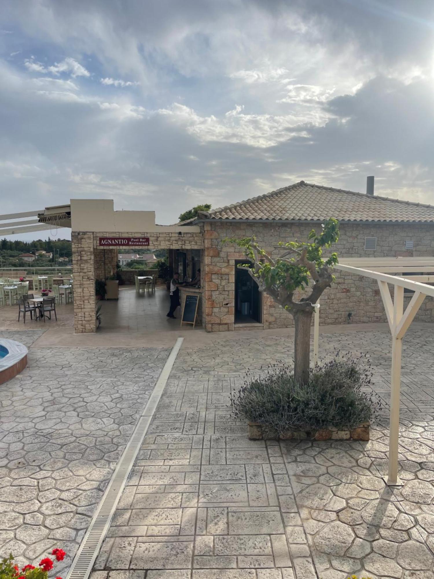 Kolokotronis Hotel & Spa Stoúpa Exterior photo